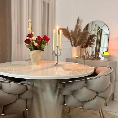 Luxueux Appartement Jacuzzi Proche De Paris La Celle-Saint-Cloud Exterior photo