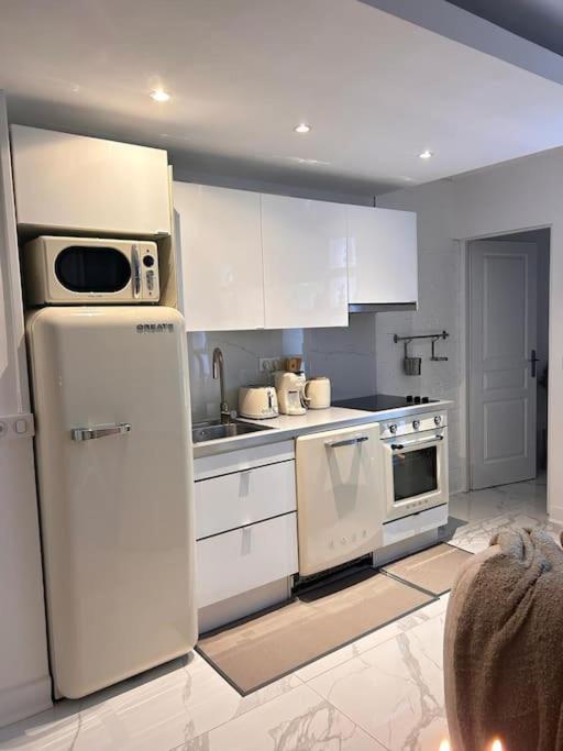 Luxueux Jacuzzi Proche De Paris Apartment La Celle-Saint-Cloud